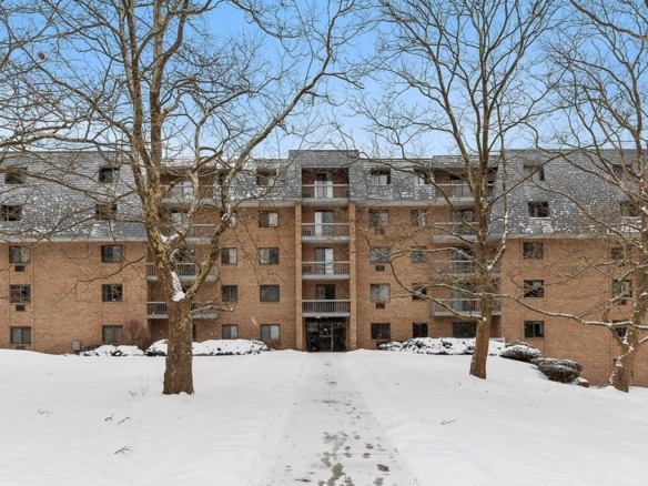 050 65 Commons Dr Unit 407 Shrewsbury