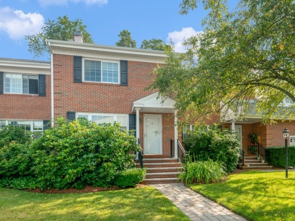 076 8 April Ln Unit 8 Lexington 1