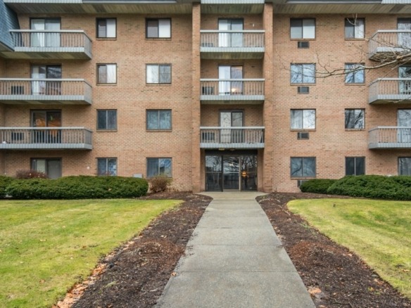 093 65 Commons Drive Unit 503 Shrewsbury