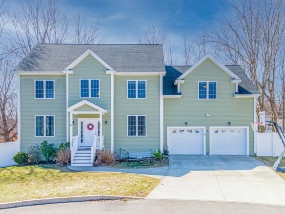 100 8 Morningside Dr Medway