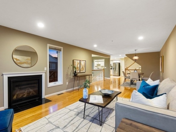 131 7 Queen Isabella Unit 71D Ashland