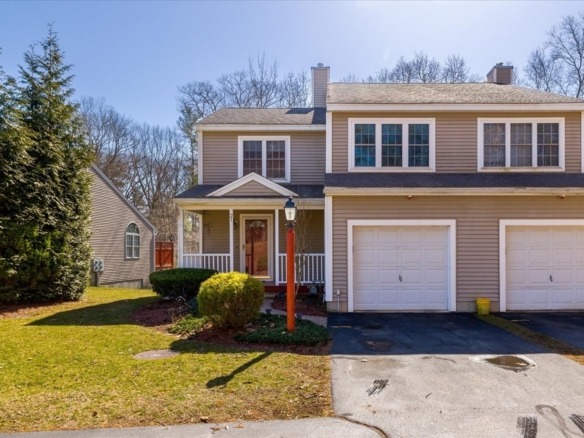 Real estate listings website
